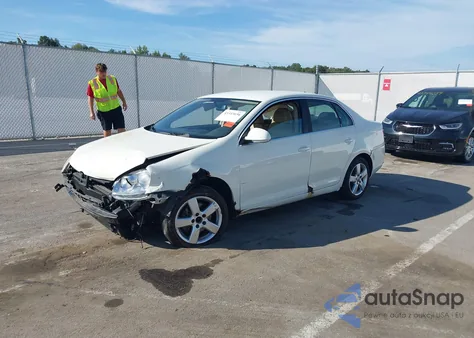 2007 Volkswagen Jetta 2.5 z USA, uszkodzony, nr VIN 3VWRF71K87M050583